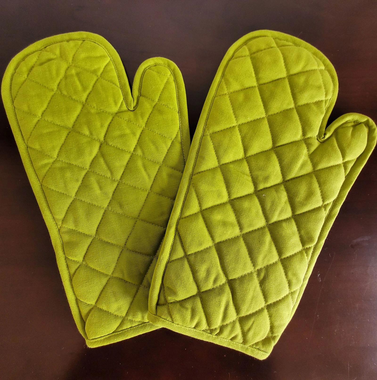 Conjunto 2 Pegas Luva Gato Preto/Lot de 2 poignées de gants / maniglie della cucina/manoplas cocina
